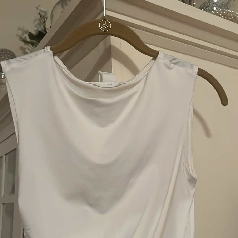 H&M Top - Picture 4 of 7